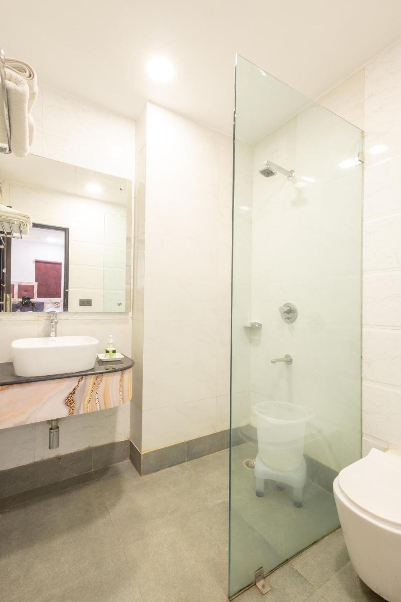 Hotel Cosmo Near Blk Hospital Karol Bagh Delhi  Exterior foto