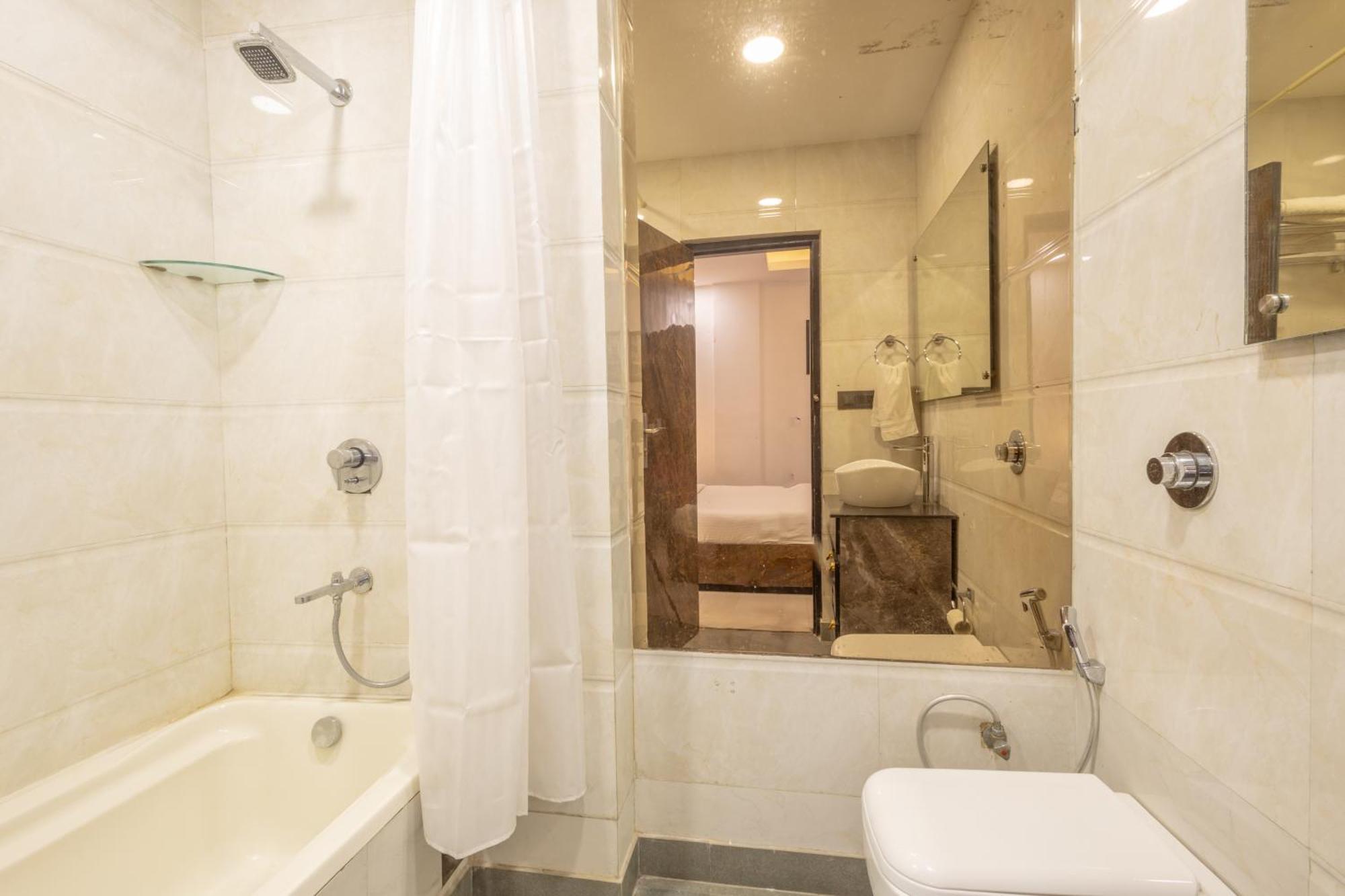 Hotel Cosmo Near Blk Hospital Karol Bagh Delhi  Exterior foto